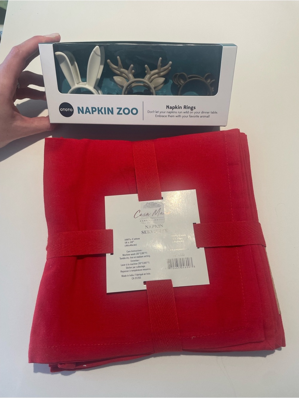 NWT Christmas 100% Cotton casa mano Napkins and Ototo Animal Zoo Napkin Ring set